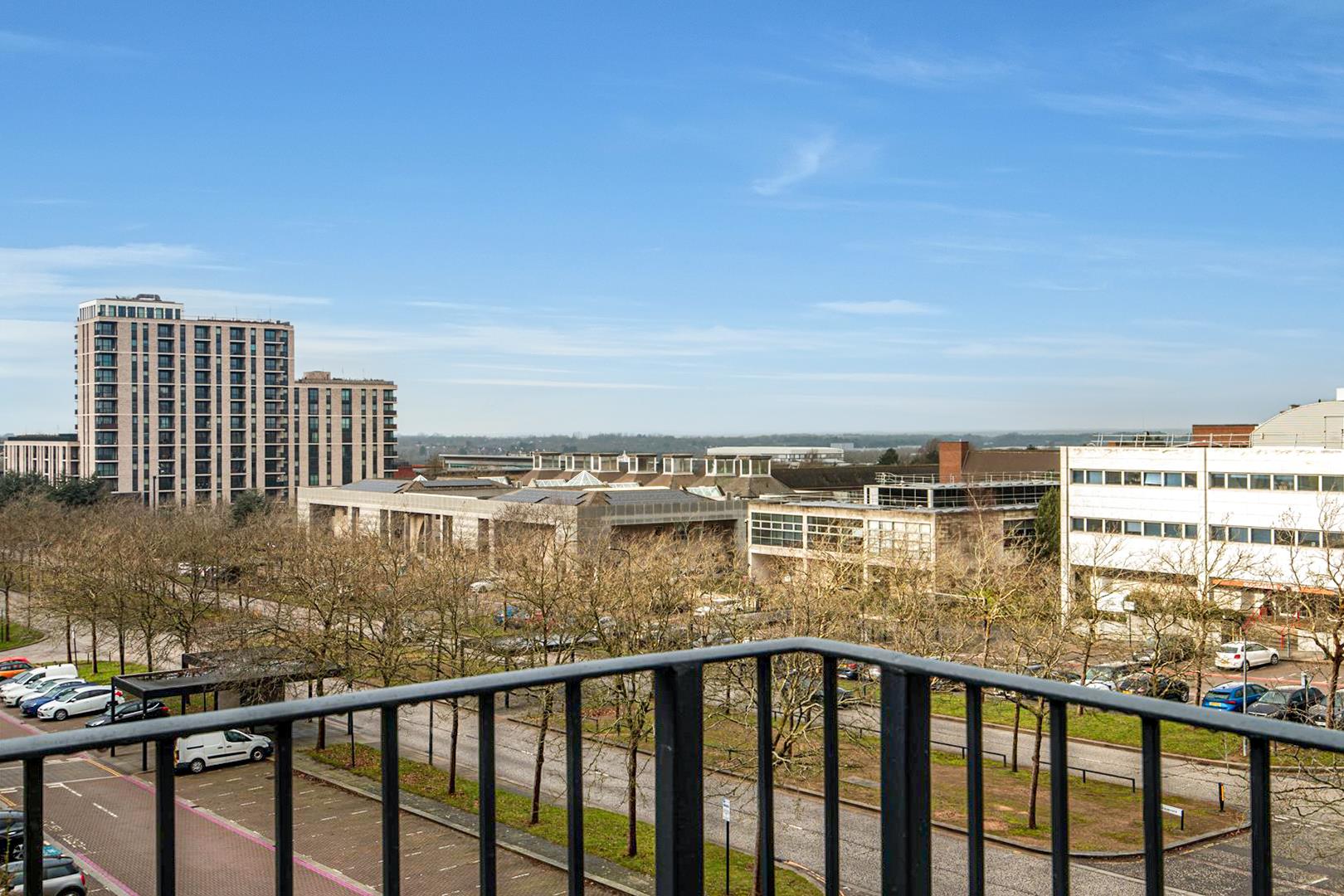 Silbury Boulevard, Milton Keynes